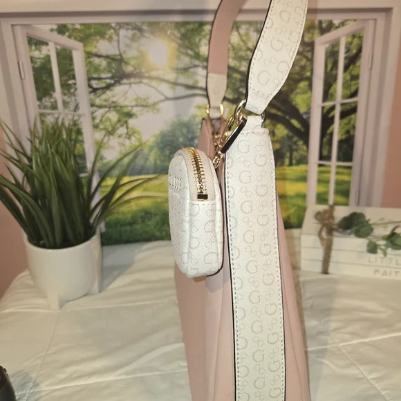 Guess Blush Pink Shoulder Bag - Picture 4 of 7